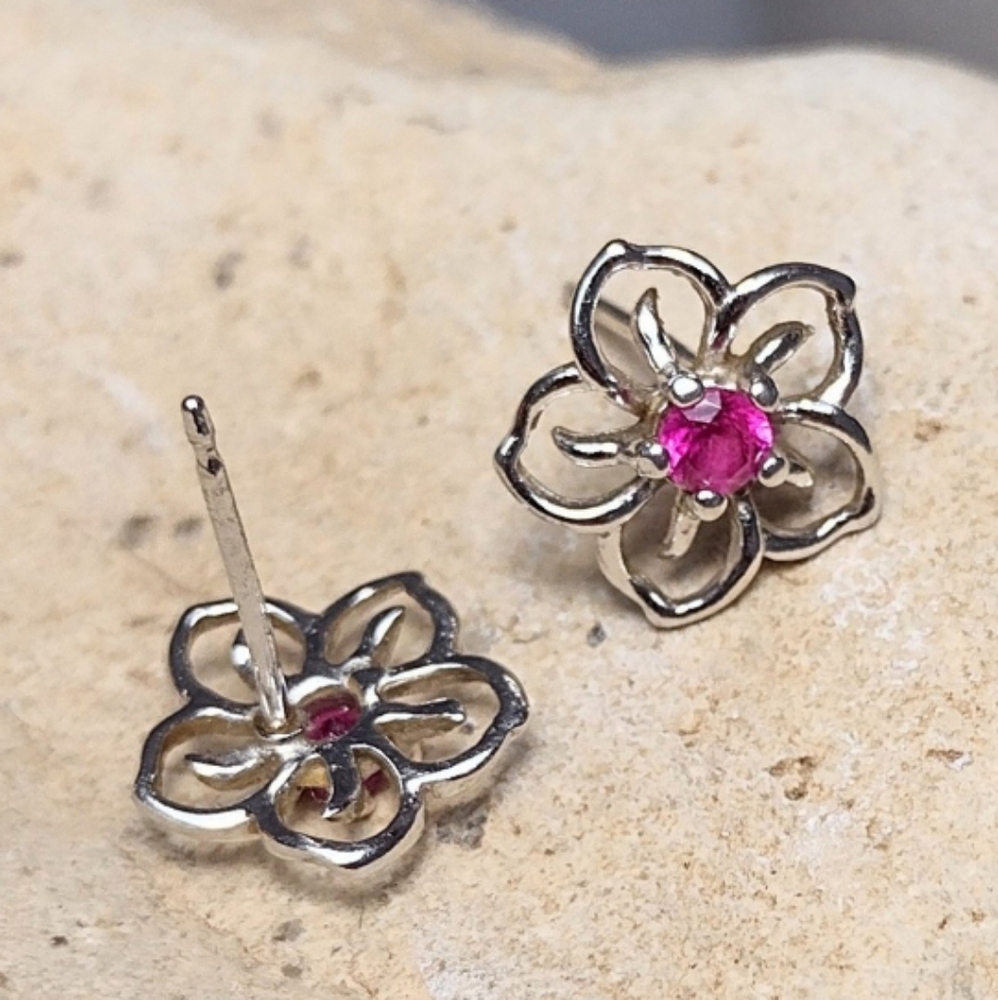 Ruby Sterling Silver Hibiscus Flower Stud Earring… - image 4